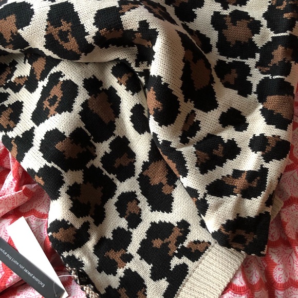 Aqua Cheetah Scarf - Picture 2 of 7